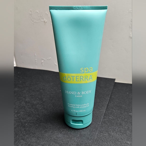 doTERRA spa Hand & Body Lotion Unused - Picture 1 of 6